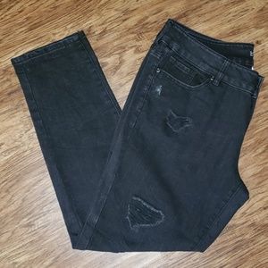 *NY&C Black Distressed Jean